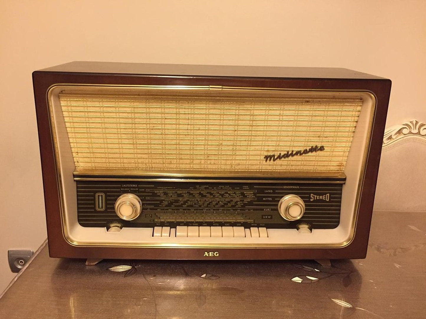 AEG Midinette 61 | Vintage Radio | Orjinal Old Radio | Radio | Lamp Radio |